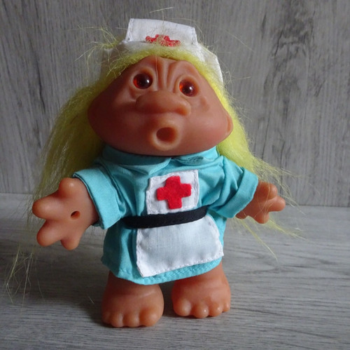 Dam troll doll nurse - doll, outfit