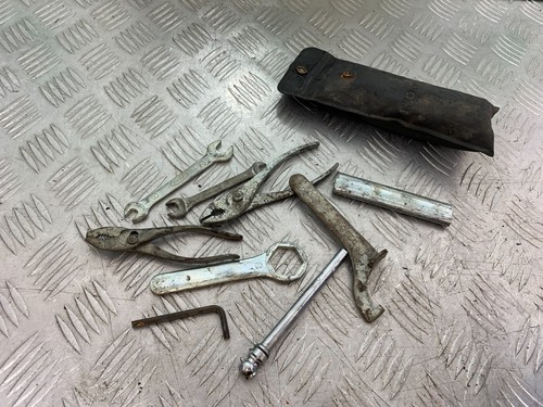 Honda cbr1100 blackbird tool - blackbird,