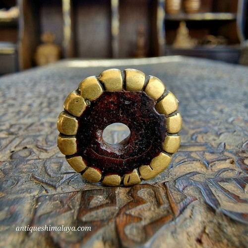 Antique tibetan dzi bead - tibetan, –