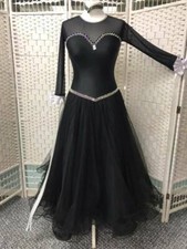 STUNNING BLACK & WHITE BALLROOM DRESS REMOVABLE BOWS HEAVILY REDUCED PRICE RAIL