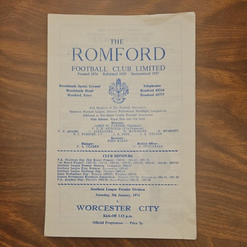 Romford worcester city - v,