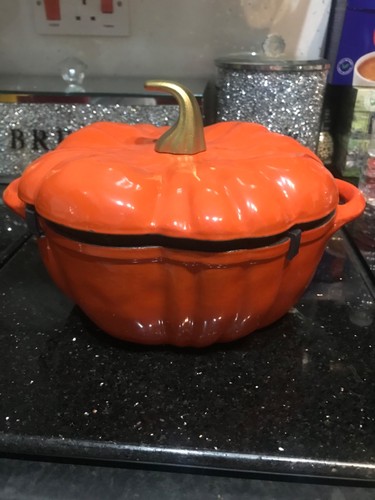 Pumpkin shaped enamled - pumpkin, cast