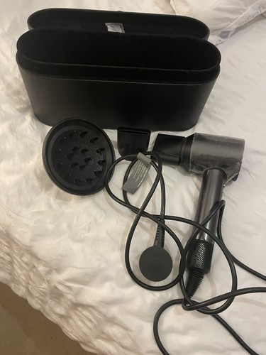 Dyson supersonic professional - dyson,