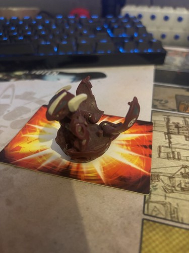 Rare bakugan pyrus evil twin - evil,