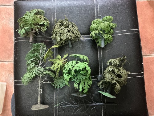Britains plastic trees job - britains,