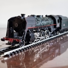 Jouef HO SNCF 141R 416 Steam Loco & Tender 30-R-416 Reims Depot Black/Green