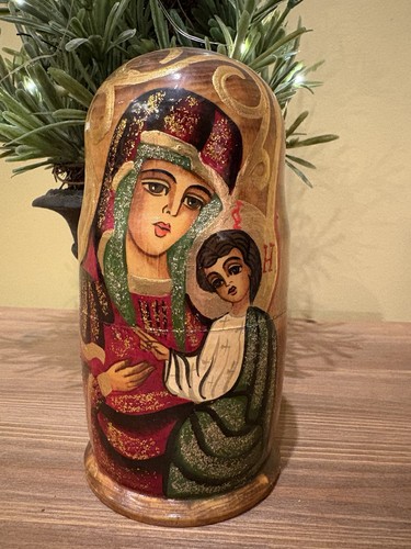Russian nesting dolls - vt, hand