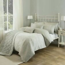 Julian Charles Cassandra