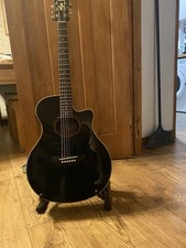 Yamaha APX-5A Acoustic/Electric Guitar Translucent Blue. Inc tuner, capo, strap 