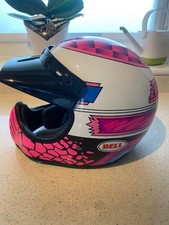 Size MEDIUM Bell Moto 3