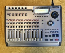 AKAI Professional Digital Personal Studio DPS12i