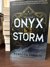Onyx Storm Rebecca Yarros Paperback  English free shipping