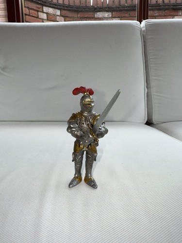 Schleich knight with red sword - schleich,