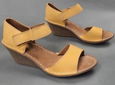 Ladies Clarks Artisan Mustard Yellow Wedge Heel Shoes/Sandals Size UK 7 D EU 41