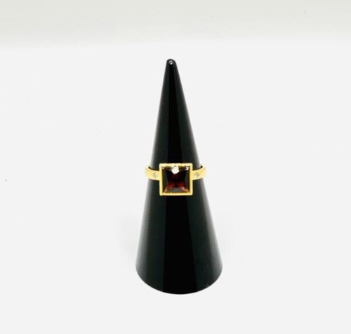 9ct yellow gold garnet - 9ct,