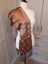 Beautiful Fringed Silky