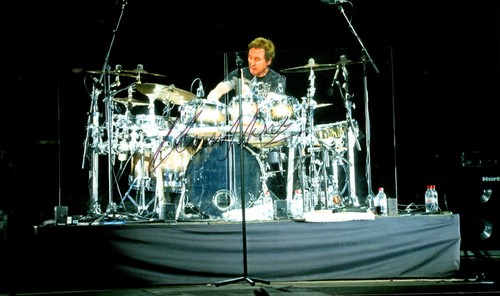 Kenney jones hand signed 6x4 - hand,