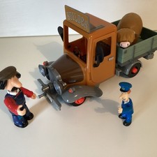 Postman Pat Ted Glen Builders Van Vehicle Push  Along Truck + Figure 2008  8”