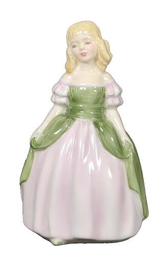 Vintage royal doulton figurine - royal,