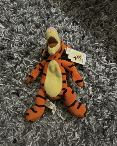 Bnwt tigger bean bag - 9", walt