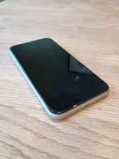 Apple iPhone XR - 64GB - White