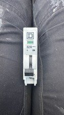 SQUARE D 32a 32 AMP TYPE 3 MCB