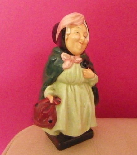 Royal doulton dickens figurine - royal,