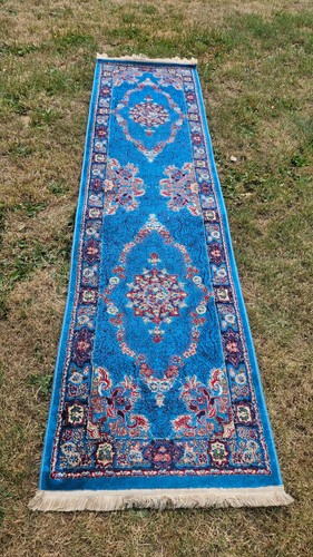 Vintage vibrant blue oriental - vibrant,