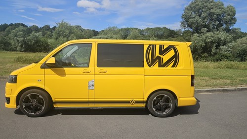 Transporter 1 yellow - vw, t5.1