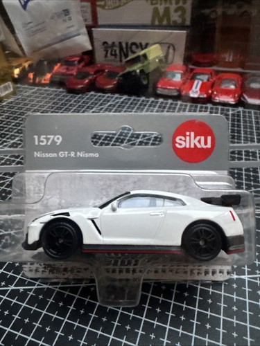 Siku nissan nismo - 1-64, gt-r