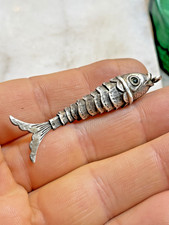 ANTIQUE ART DECO SILVER ARTICULATED FISH PENDANT 5.6 CM LONG 1920S