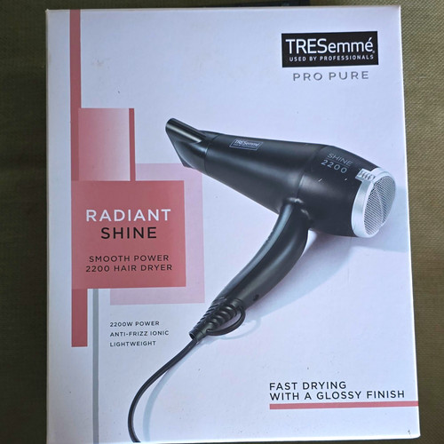 Tresemmé pro pure ionic hair - ionic,