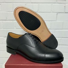 PARADE SHOES - 6 Large Black