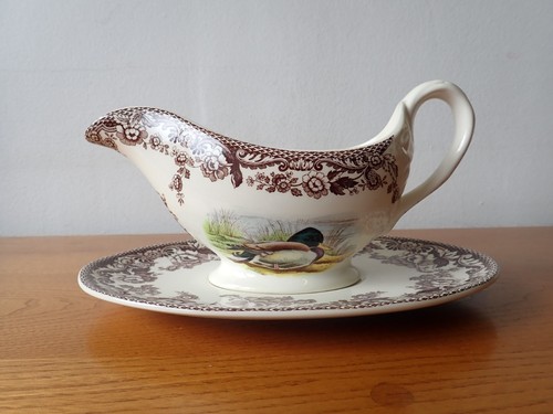 Spode woodland gravy - spode, sauce