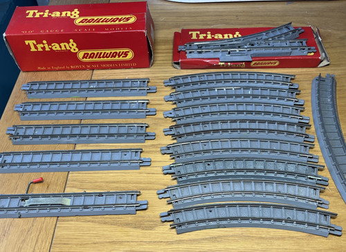 Vintage triang track good - -,