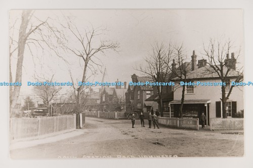 C033487 upminster station - upminster.,