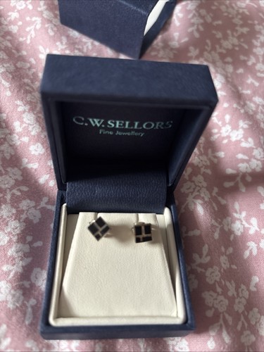 Whitby jet earrings - whitby,