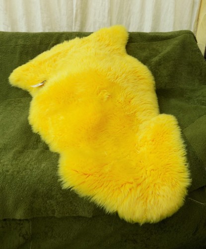 Large yellow 100 genuine - 100%,