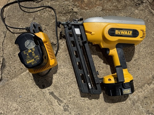 Dewalt dc610 nail - gun, type