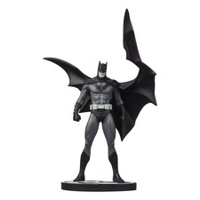 DC Direct Statue Batman Black