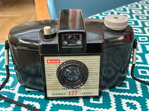 Vintage 1950s kodak brownie - kodak,
