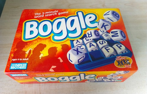 Boggle vintage family game - boggle,