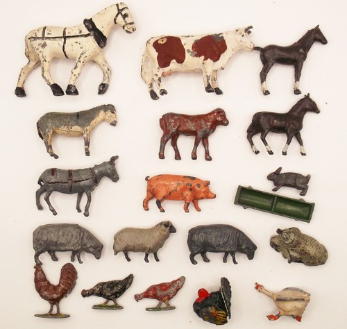 Britains etc hollowcast farm - britains,
