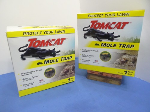 Two new tomcat mole traps - new,