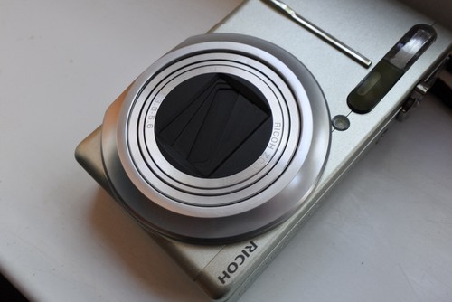 Ricoh compact camera - ricoh, 5
