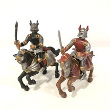SET OF 2 RED & BLACK CASTLE