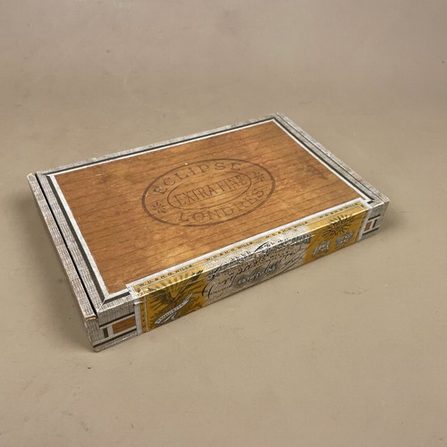 Vintage wills cigar - box, wooden