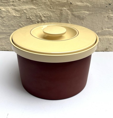 Hornsea cinnamon lidded oven - hornsea,