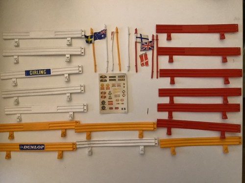 Scalextric crash barriers - scalextric:,