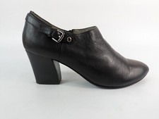 Staccato Black Leather Mid